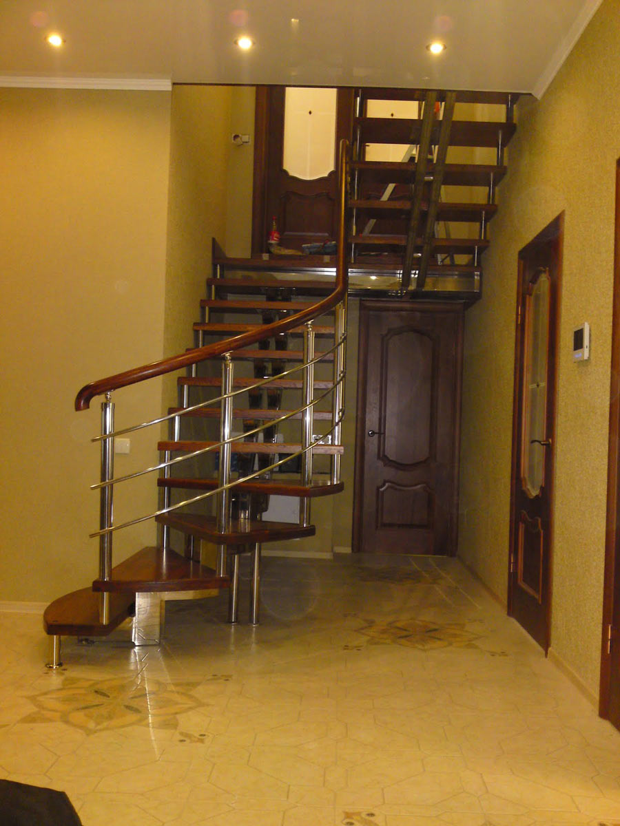 Пример многомаршевой лестницы