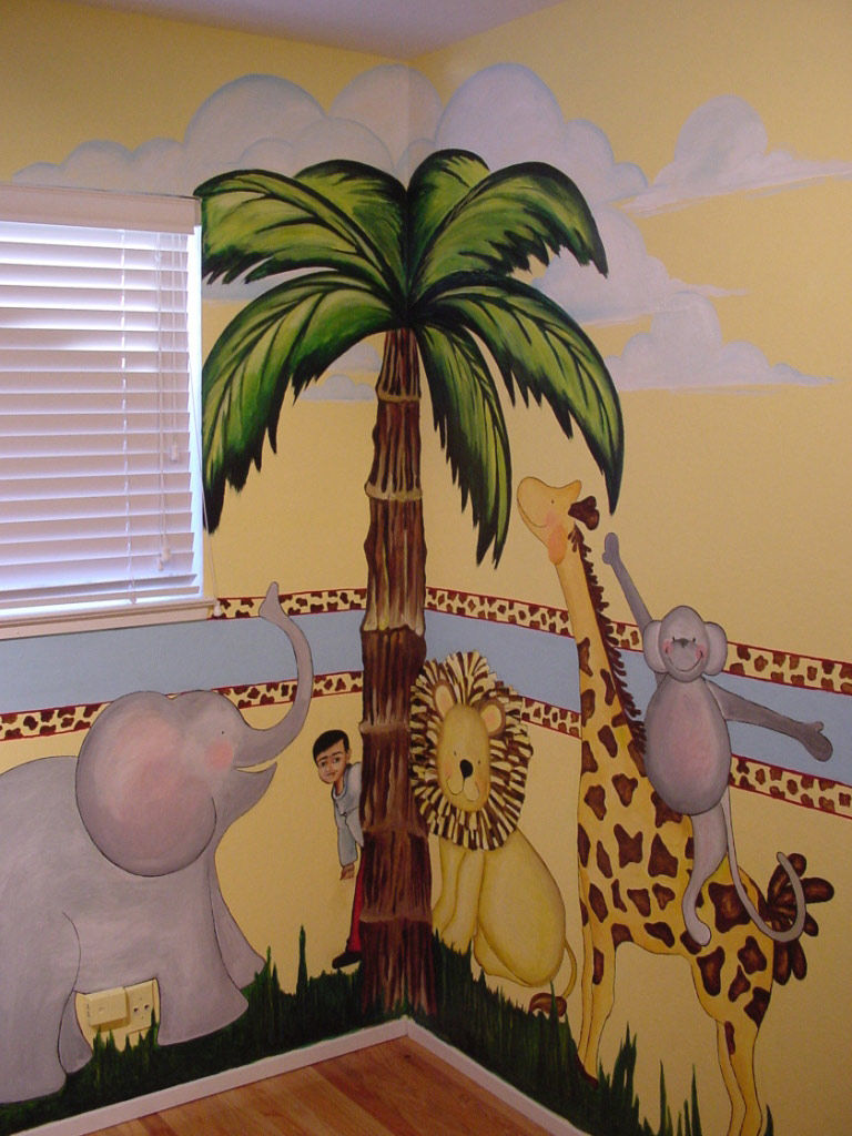 Детскую комнату в стиле саваны поможет создать подобная разрисовка стены