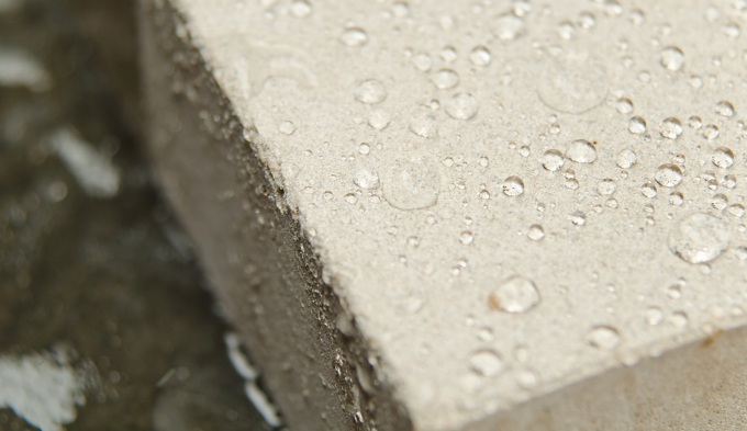 Водовідштовхувальні властивості бетону