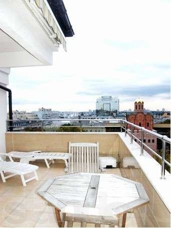 2. На вулиці Золотоворітській за $19 000