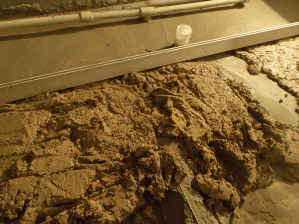 Цементно-песчаный раствор с меньшим количеством воды даёт меньшую усадку