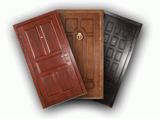 Несколько видов деревянных дверей