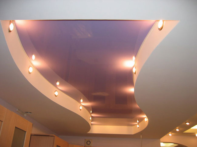 Многоуровневый подвесный потолок с подсветкой