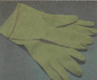 Мал. 4. Гумові рукавички для фарбування валиком