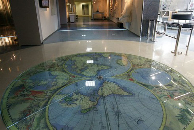 Карта світу в покритті наливної 3D підлоги