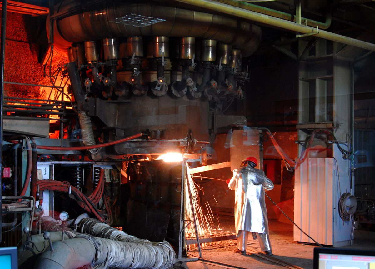 Заппуск нового цикла на плавильной печи